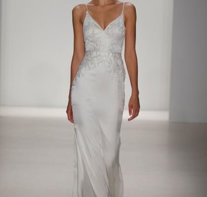 Kelly Faetanini ‘s Bridal Spring 2018 Collection Took Inspiration From Shakespeare