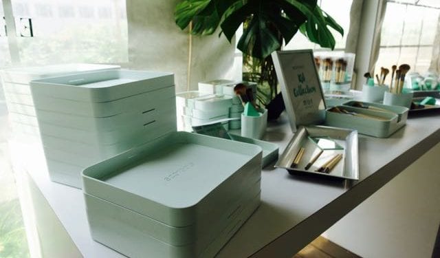 EcoTools Introduces A New Look & Capsule Collection For Holiday