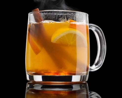 A Hot Toddy Is The Best Cocktail To Embrace The Colder Winter Weather