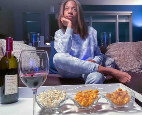 Best Wine And Popcorn Pairings For Your Next Binge-Watching Night