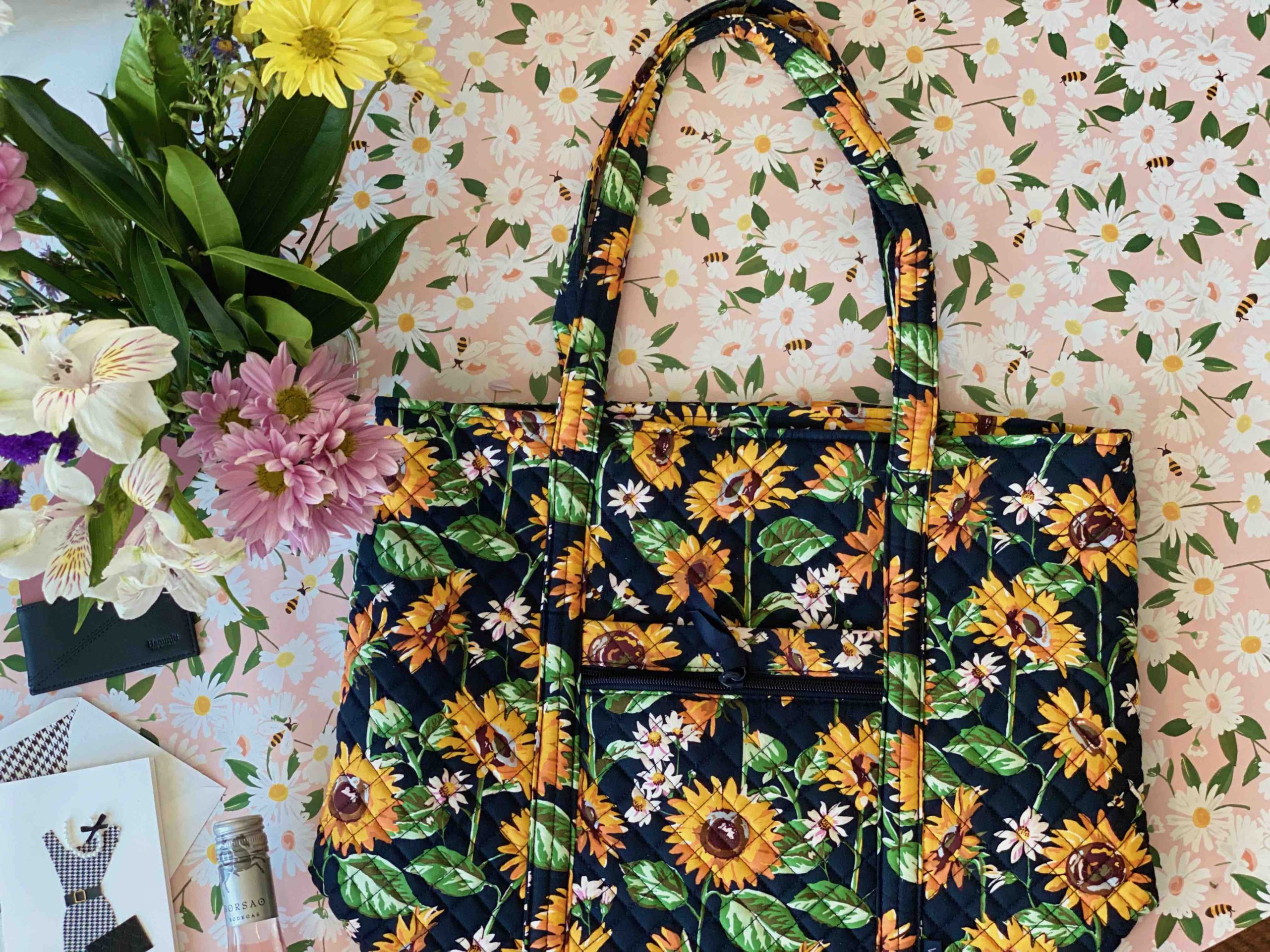We’ve Selected The Perfect Vera Bradley Tote As An Idea For Mother’s Day