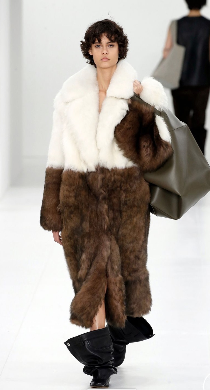 Fall 2023 Trends: Fur [PHOTOS]