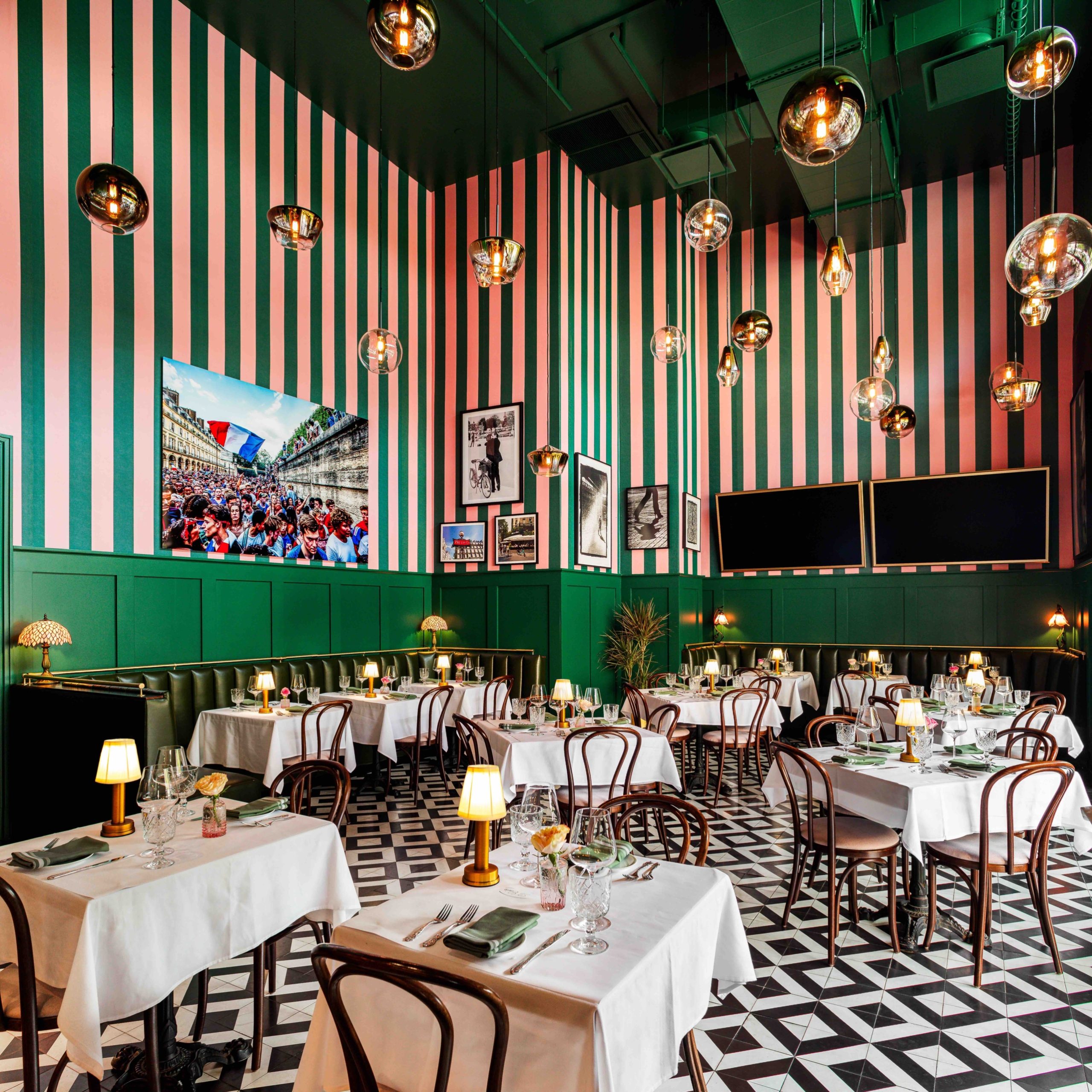 Absolute Ultimate Guide: What To Do During New York Fashion Week Like Dining At Le Coin