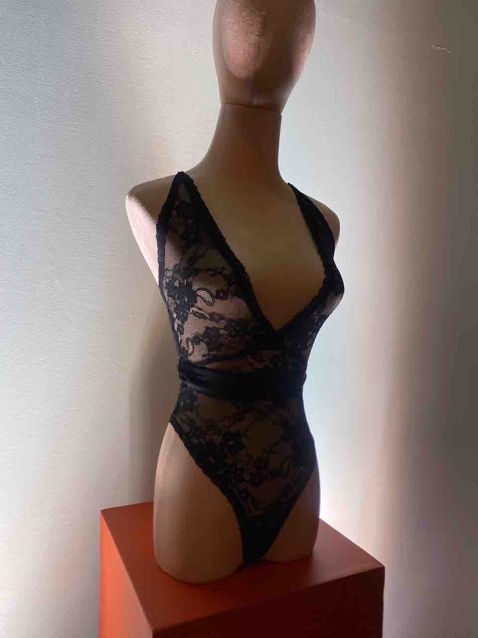 Explore Valentine’s Day Outfit ideas that spark romance. From elegant to bold, shop looks that make every moment feel special.