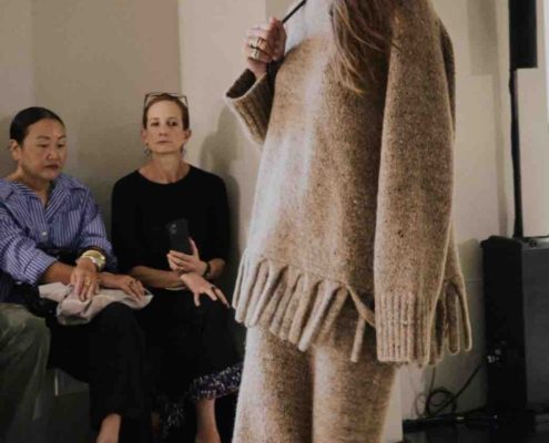 Discover the latest spring trends in fashion and update your closet with must-have styles that turn heads all season