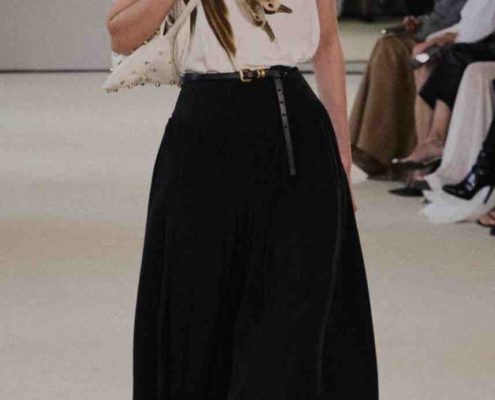 Discover the latest spring trends in fashion and update your closet with must-have styles that turn heads all season