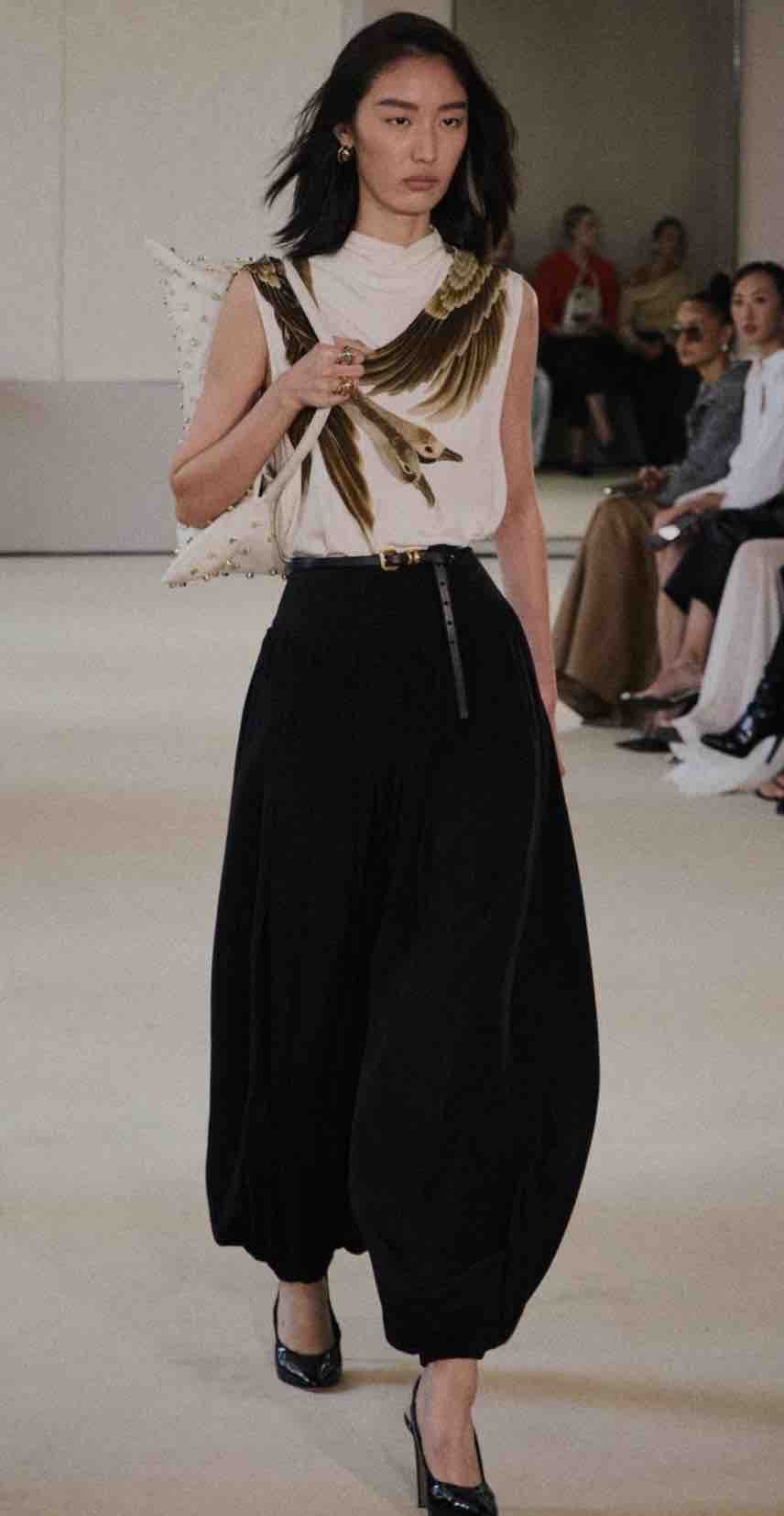 Discover the latest spring trends in fashion and update your closet with must-have styles that turn heads all season