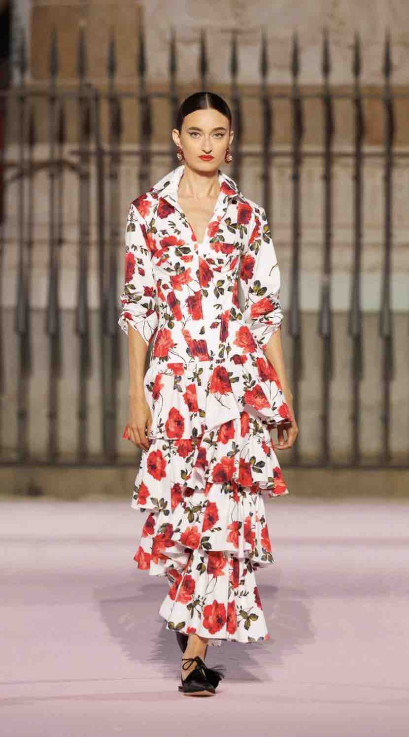 Discover the latest spring trends in fashion and update your closet with must-have styles that turn heads all season