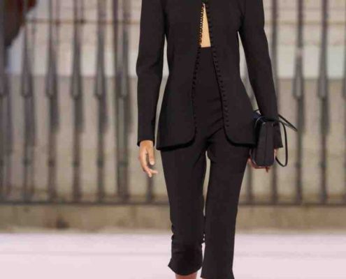 Discover the latest spring trends in fashion and update your closet with must-have styles that turn heads all season