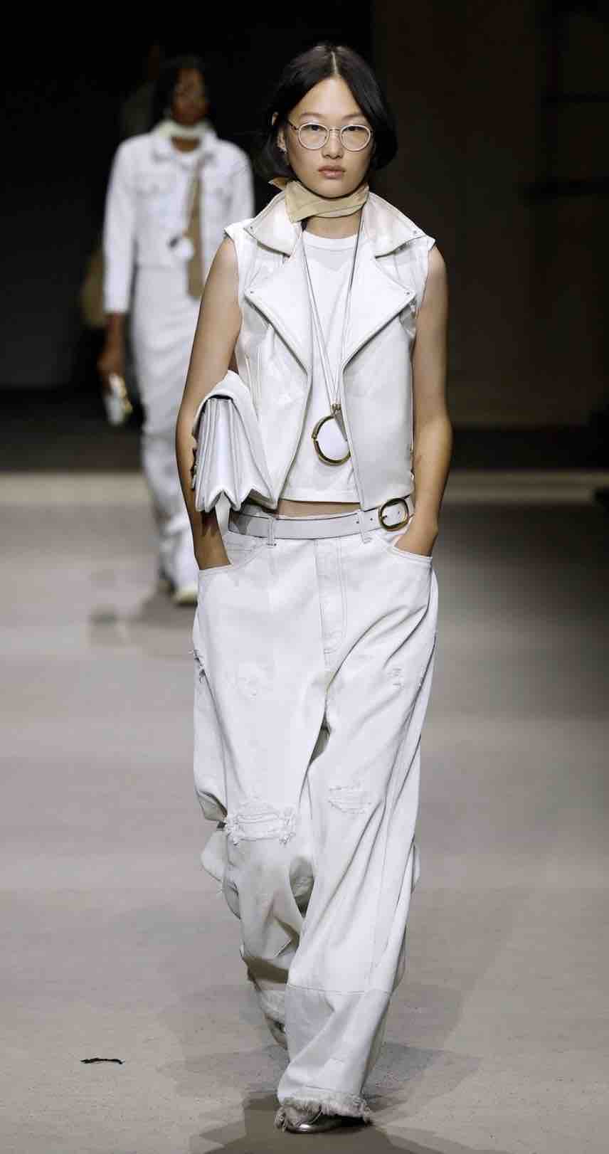 Discover the latest spring trends in fashion and update your closet with must-have styles that turn heads all season