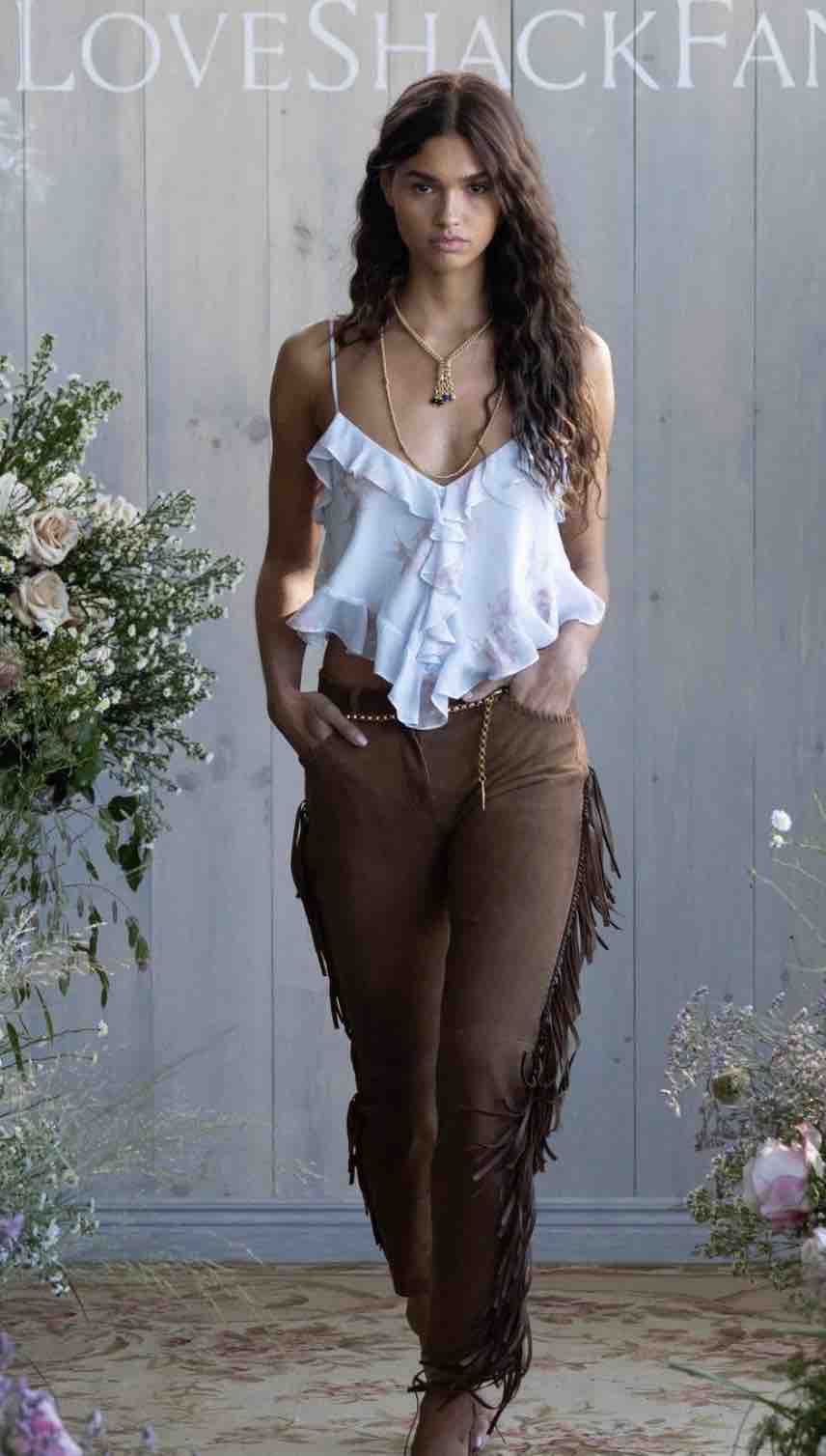 Discover the latest spring trends in fashion and update your closet with must-have styles that turn heads all season