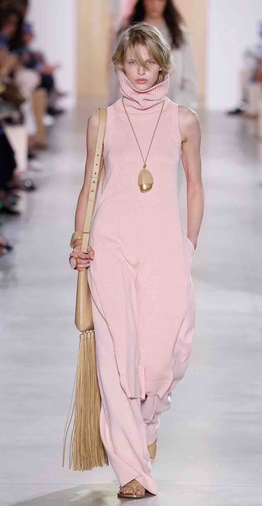 Discover the latest spring trends in fashion and update your closet with must-have styles that turn heads all season