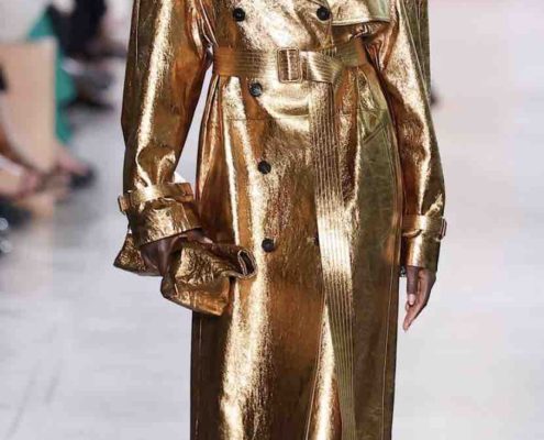 Discover the latest spring trends in fashion and update your closet with must-have styles that turn heads all season