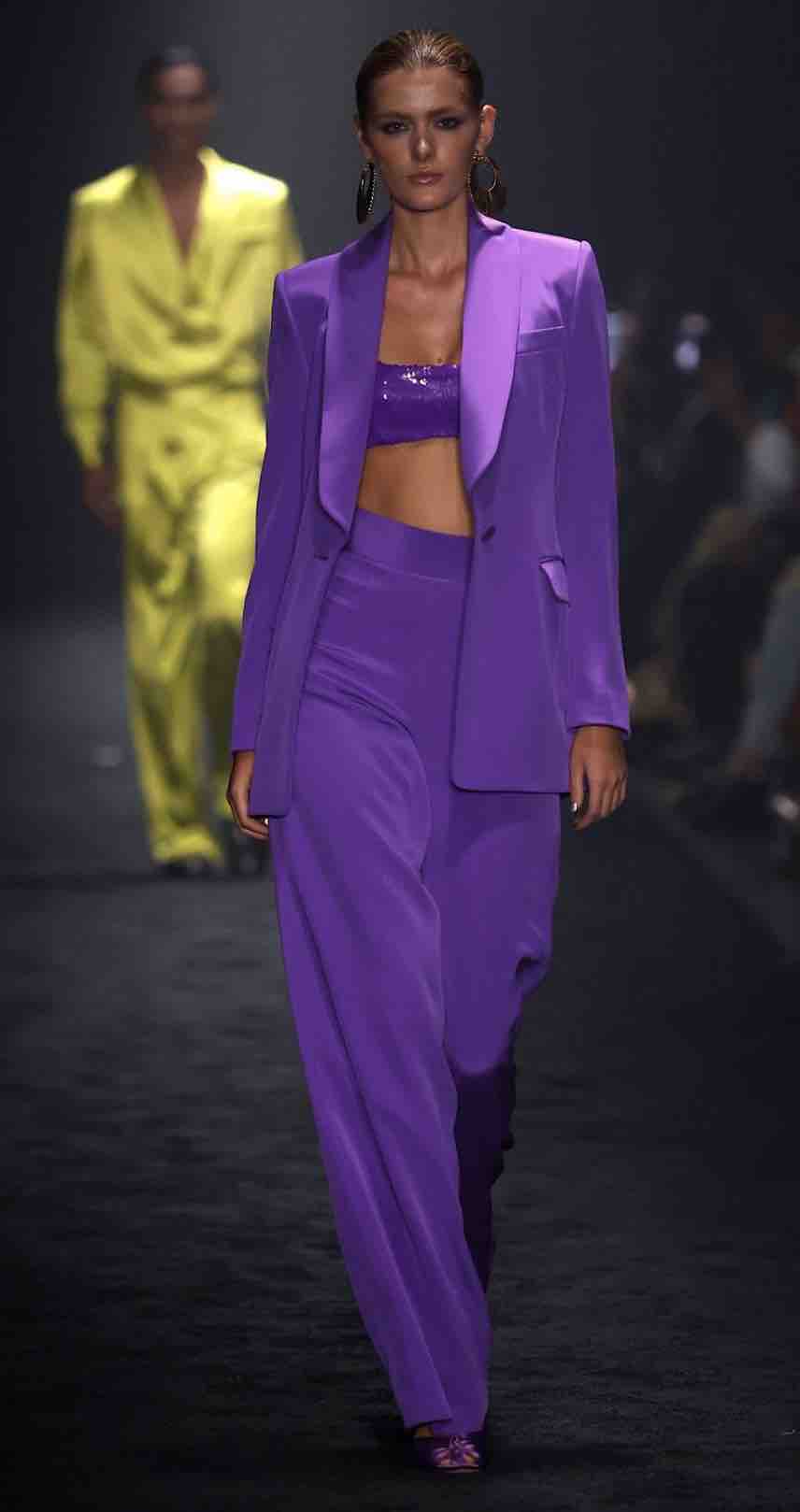 Discover the latest spring trends in fashion and update your closet with must-have styles that turn heads all season