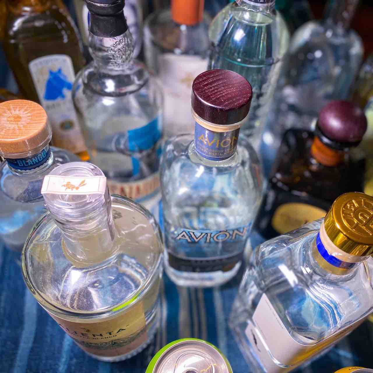 Find creative ideas for a Cinco de Mayo party with festive décor, tequila-inspired cocktails, and vibrant hosting essentials for an unforgettable fiesta celebration