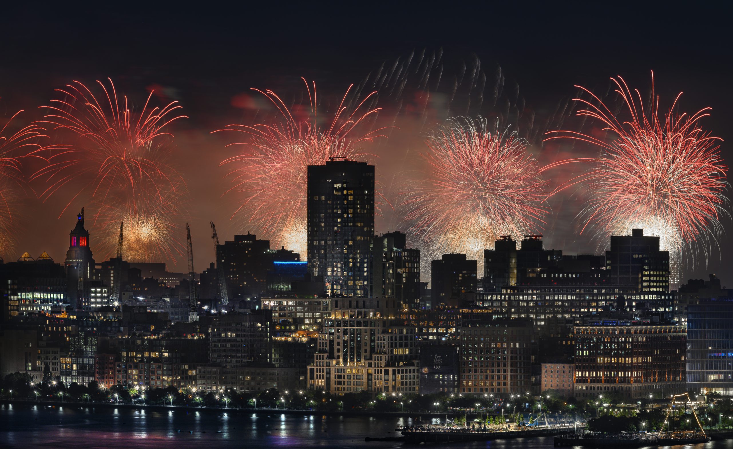fireworks Celebrate July 4 In NYC With fireworks, Rooftop Parties, Cruises, Museum Deals, America 250 Celebrations, And The Best Independence Day events.
