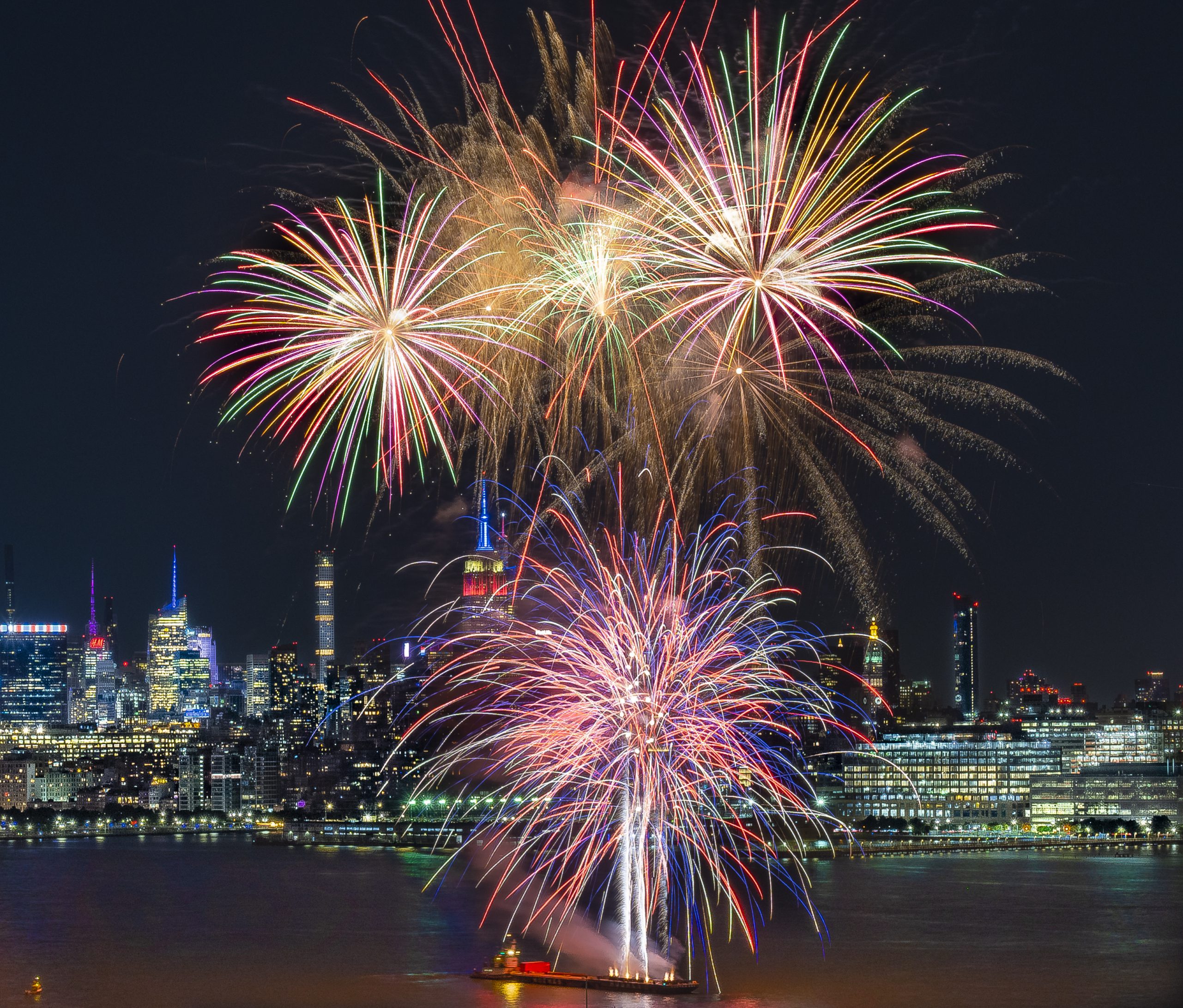 fireworks July 4 in NYC: The Ultimate Guide to Fireworks, Cruises & America 250 Celebrations