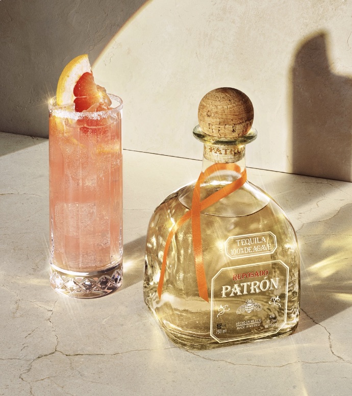 Discover the best US Open cocktails to sip during tennis season, from the iconic Honey Deuce to stylish tennis-inspired drinks in NYC.