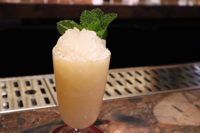 Discover the best US Open cocktails to sip during tennis season, from the iconic Honey Deuce to stylish tennis-inspired drinks in NYC